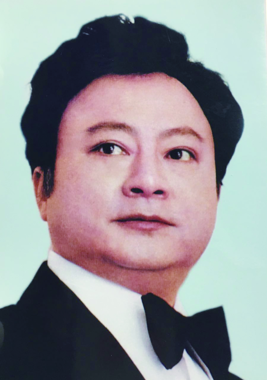 老年风采 个人风采胡松华,1931年出生于北京,满族.